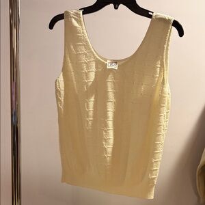 Elegant Cream/off white Sleeveless sweater